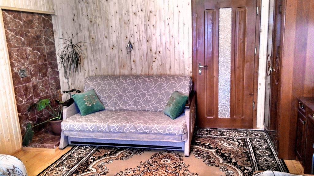 Котедж Озерний Лазещина Номер фото